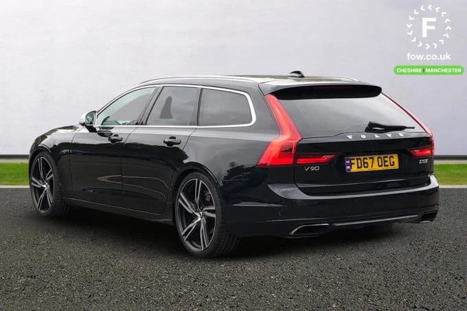 2017 Volvo V90