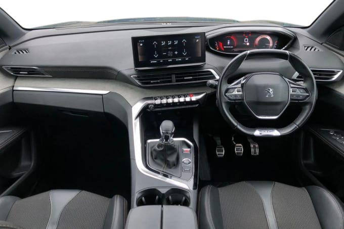 2022 Peugeot 5008