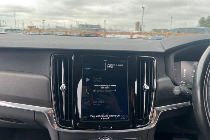 2018 Volvo V90