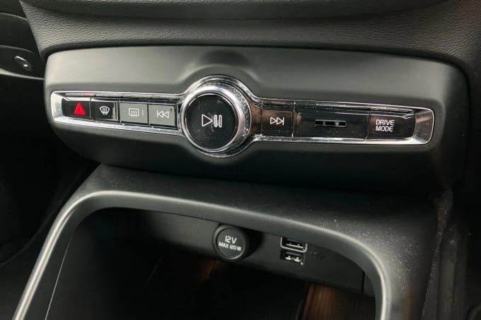 2020 Volvo Xc40