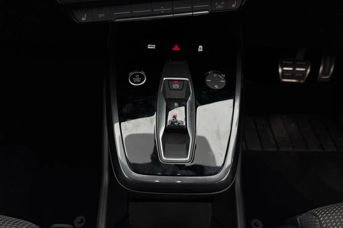2022 Audi Q4