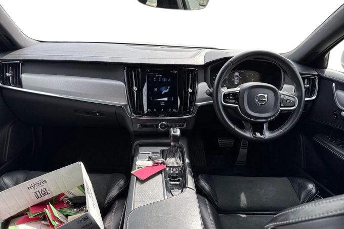2019 Volvo V90