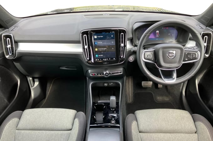 2023 Volvo Xc40