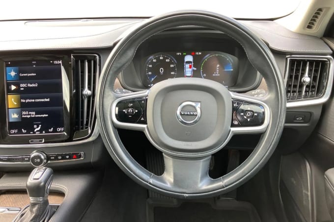 2020 Volvo V90