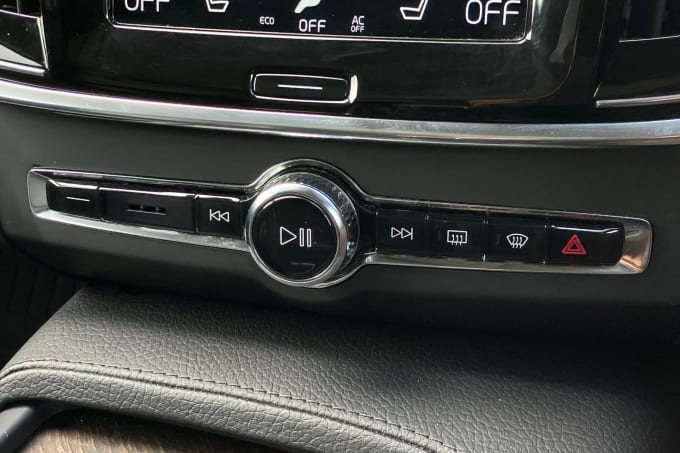 2020 Volvo V90