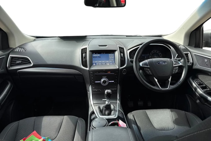 2017 Ford Edge