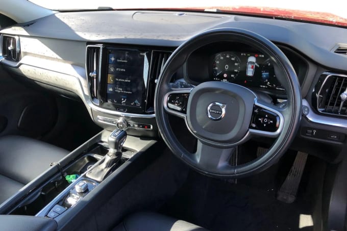2020 Volvo V60