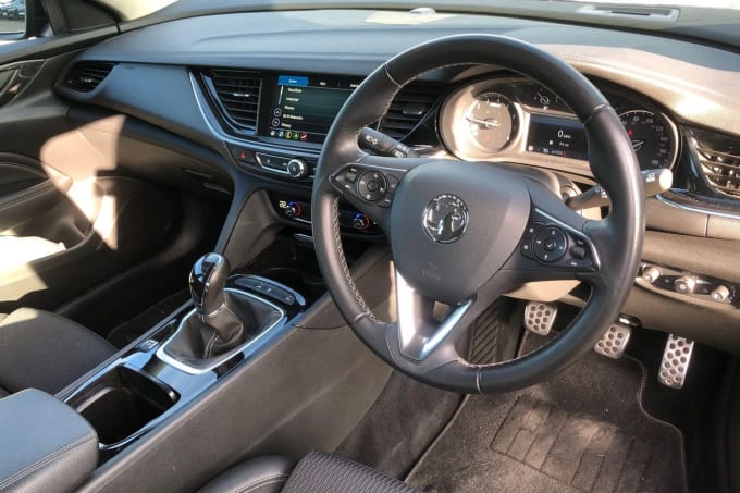 2018 Vauxhall Insignia