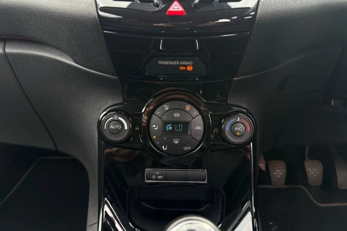 2017 Ford Fiesta