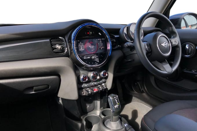 2022 Mini Hatch