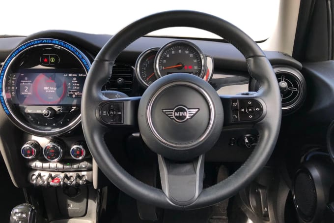 2022 Mini Hatch