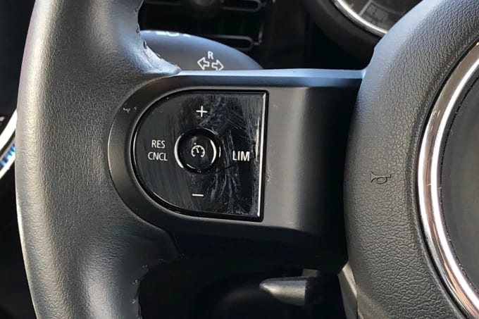 2022 Mini Hatch