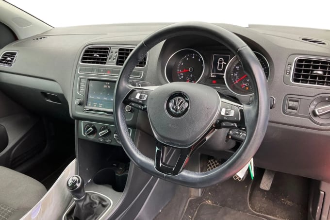 2016 Volkswagen Polo