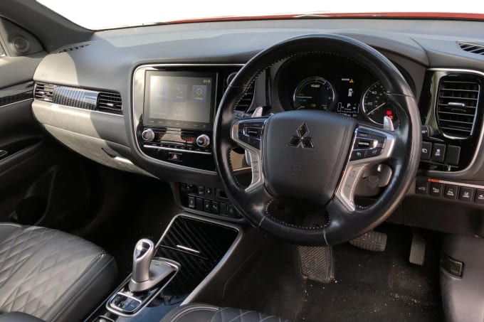 2020 Mitsubishi Outlander