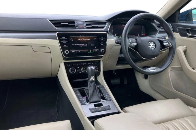 2022 Skoda Superb