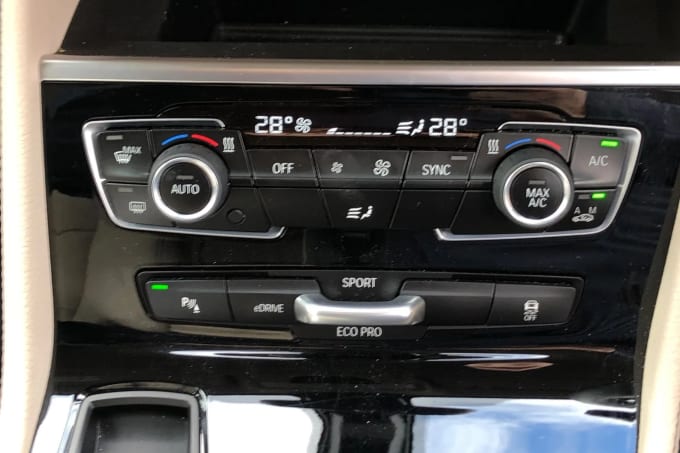 2018 BMW 225xe Sport Auto