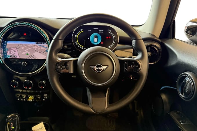 2022 Mini Hatch