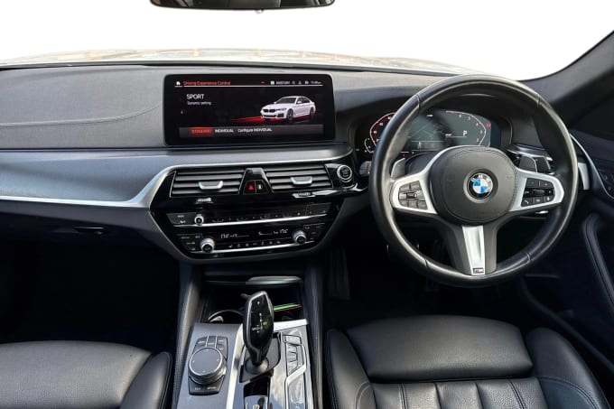 2022 BMW 5 Series