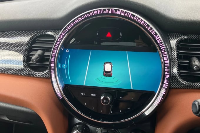 2021 Mini Hatch