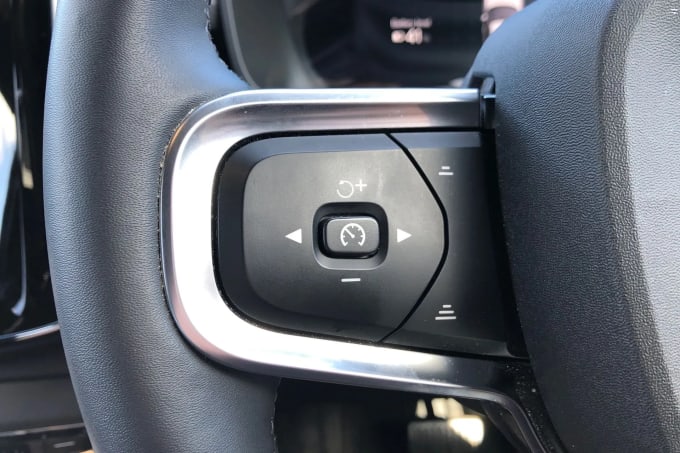 2023 Volvo Xc40