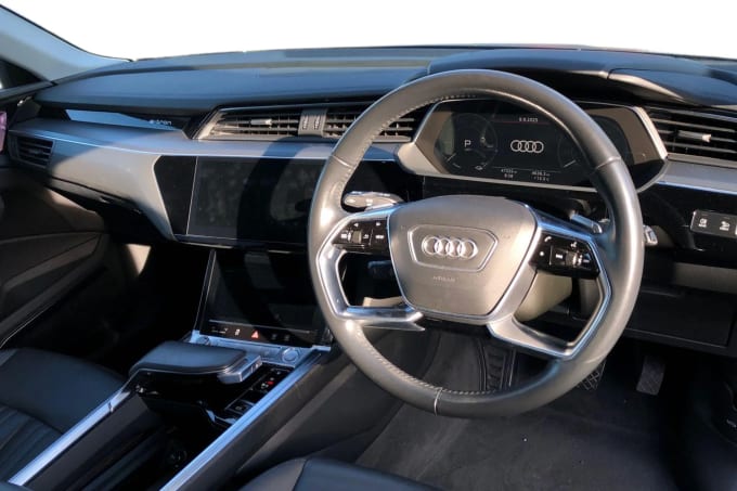 2020 Audi E-tron