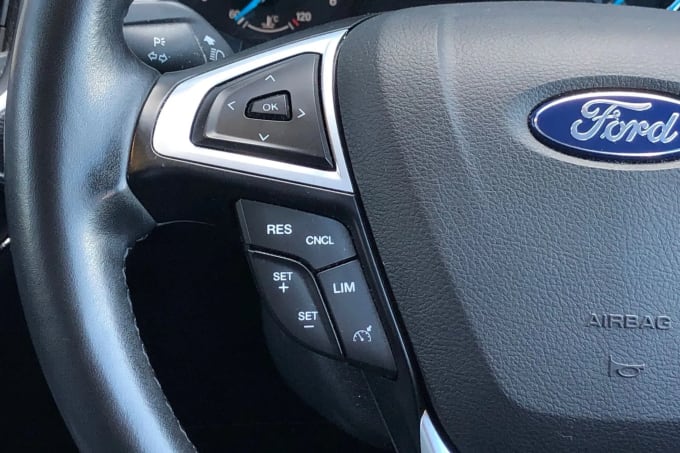 2020 Ford S-max