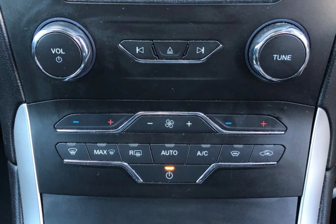 2020 Ford S-max