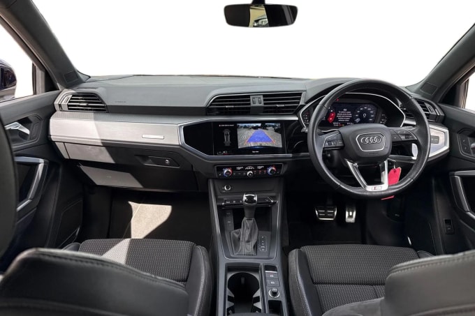 2021 Audi Q3