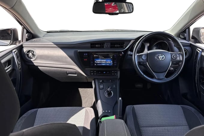 2018 Toyota Auris