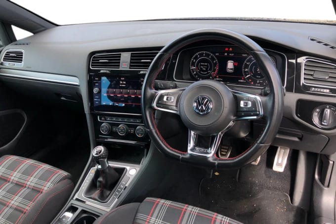 2017 Volkswagen Golf