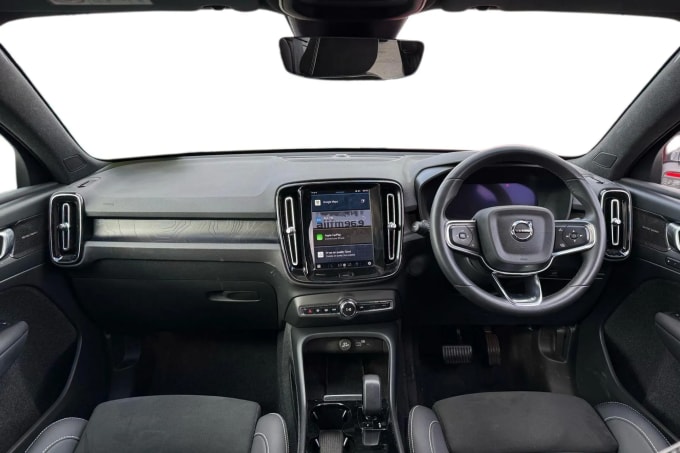 2023 Volvo C40