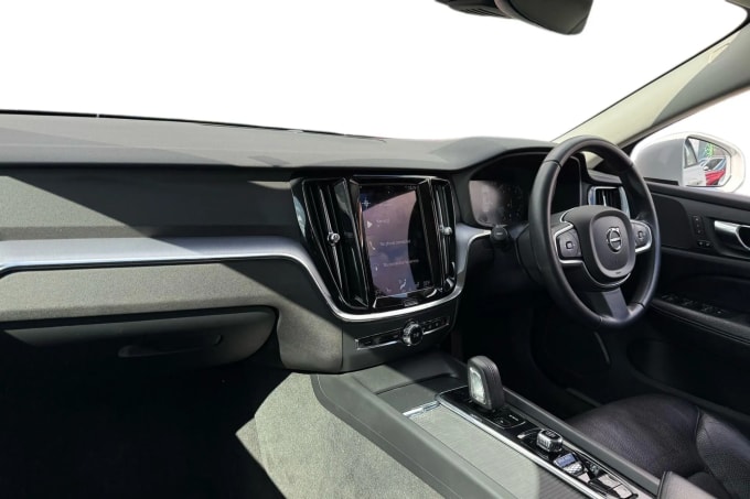 2021 Volvo V60