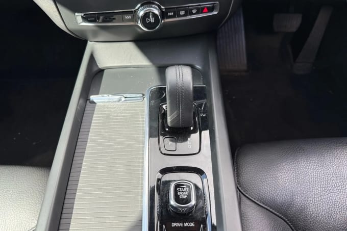 2021 Volvo V60