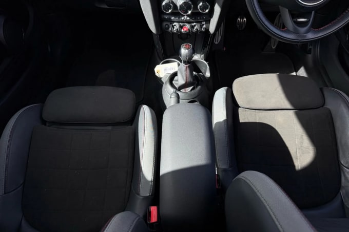 2020 Mini Hatch