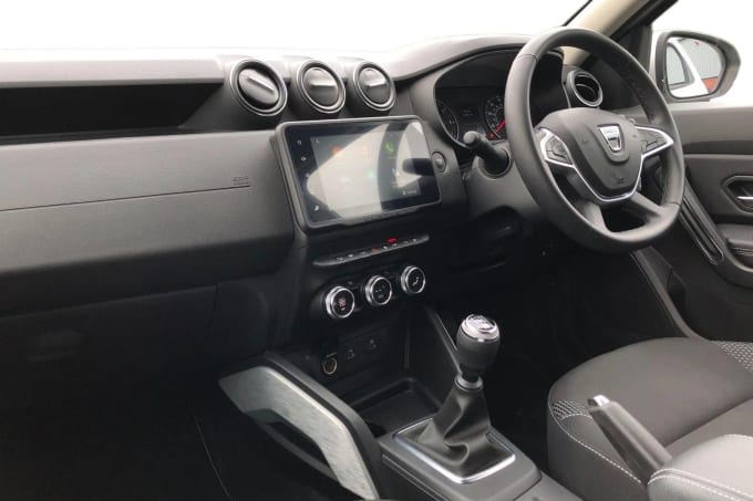 2022 Dacia Duster