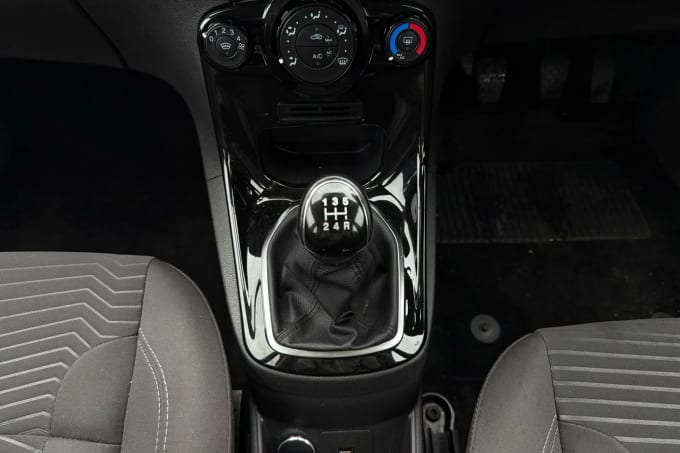 2016 Ford Fiesta