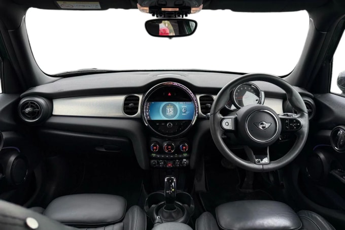 2022 Mini Hatch