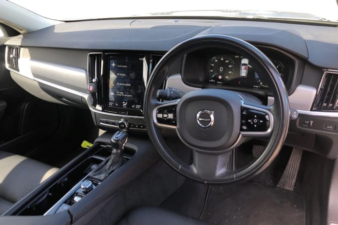 2019 Volvo V90