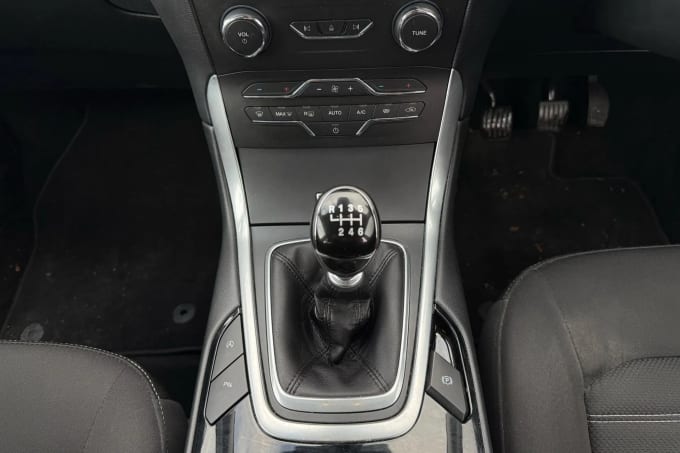 2021 Ford Galaxy