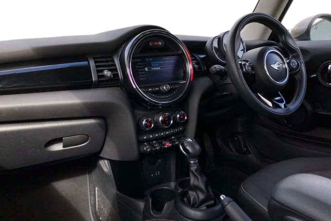 2017 Mini Hatch