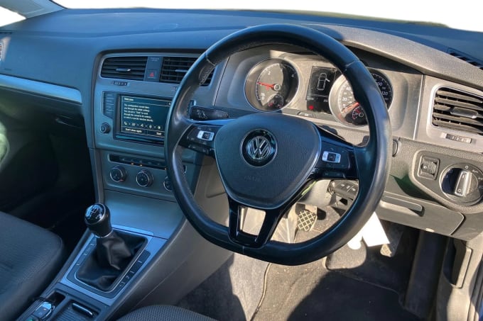 2016 Volkswagen Golf