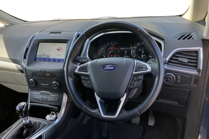 2022 Ford Galaxy