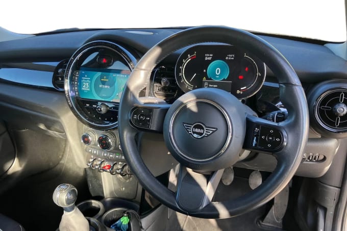 2021 Mini Hatch