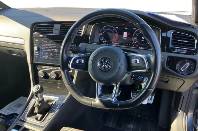 2017 Volkswagen Golf