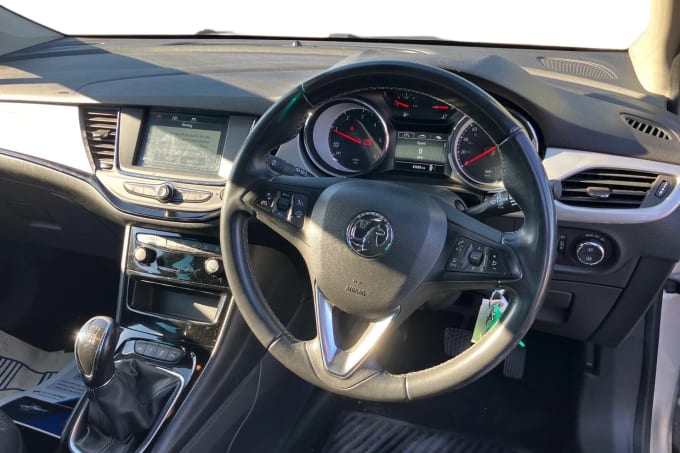 2020 Vauxhall Astra