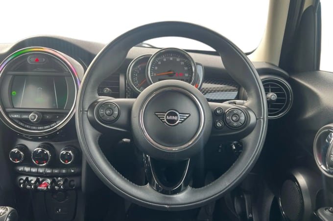 2020 Mini Hatch