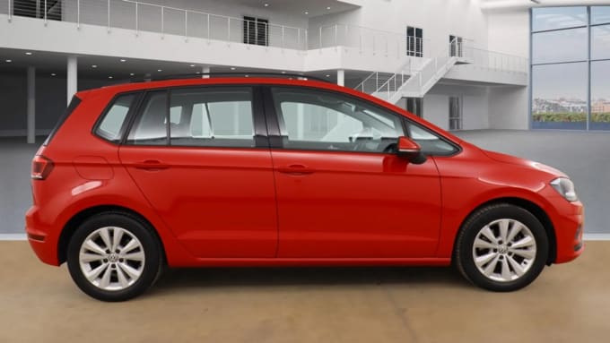 2018 Volkswagen Golf Sv