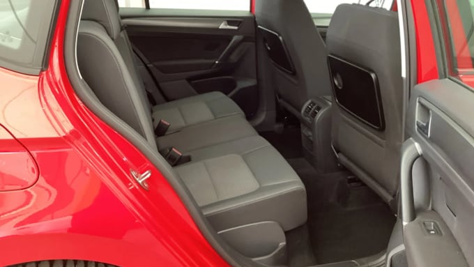 2018 Volkswagen Golf Sv