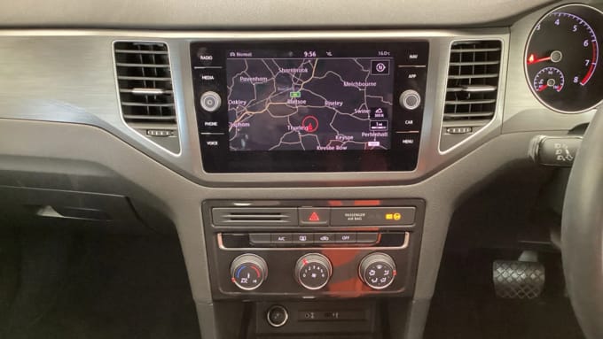 2018 Volkswagen Golf Sv
