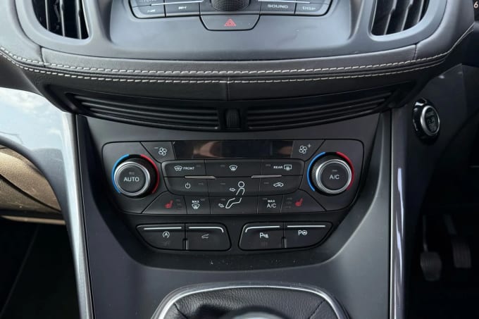2017 Ford Kuga Vignale